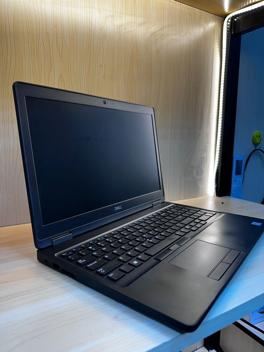 Dell Latitude 5590